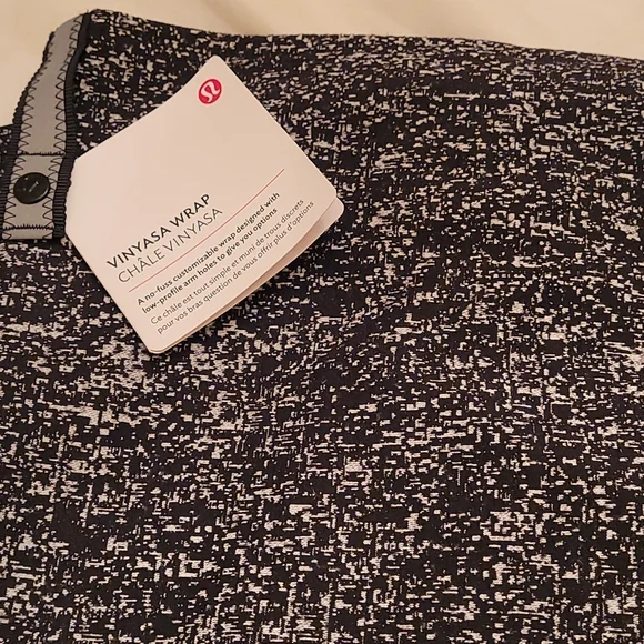 Vinyasa Wrap - Picture 1 of 3